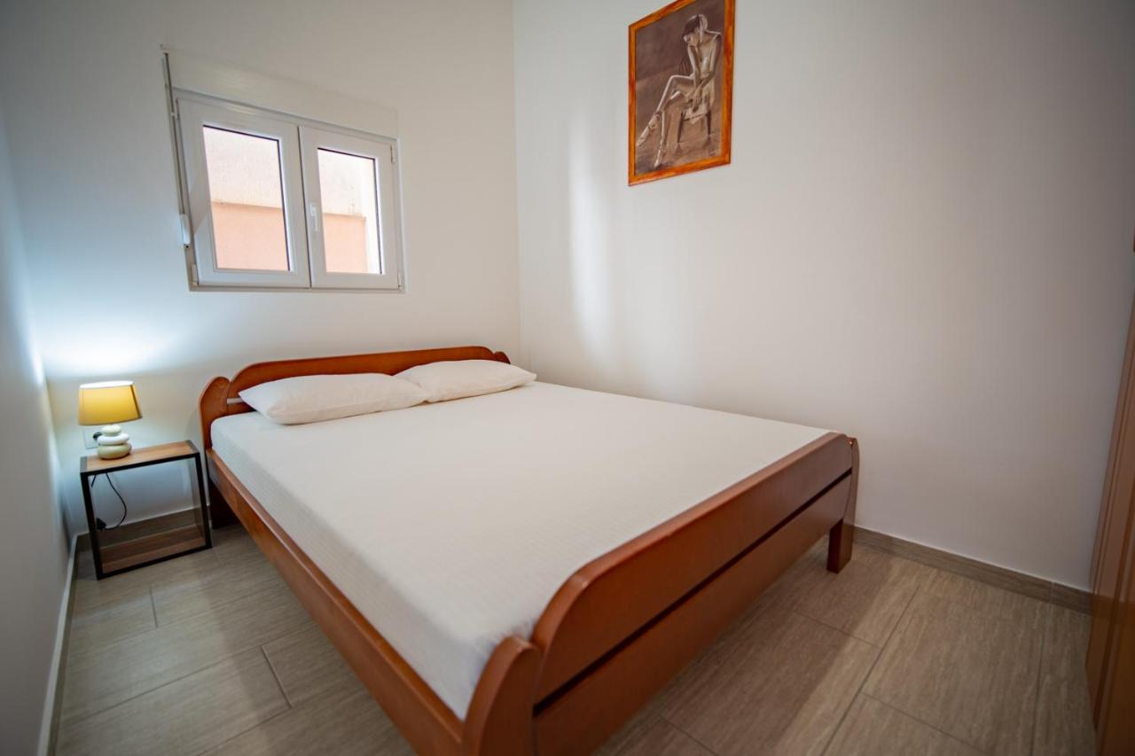 Apartmani Bonaca Тиват Екстер'єр фото