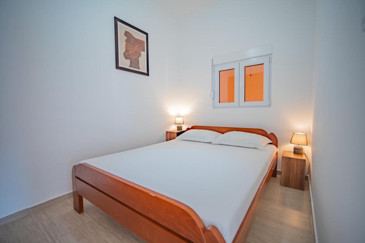 Apartmani Bonaca Тиват Екстер'єр фото