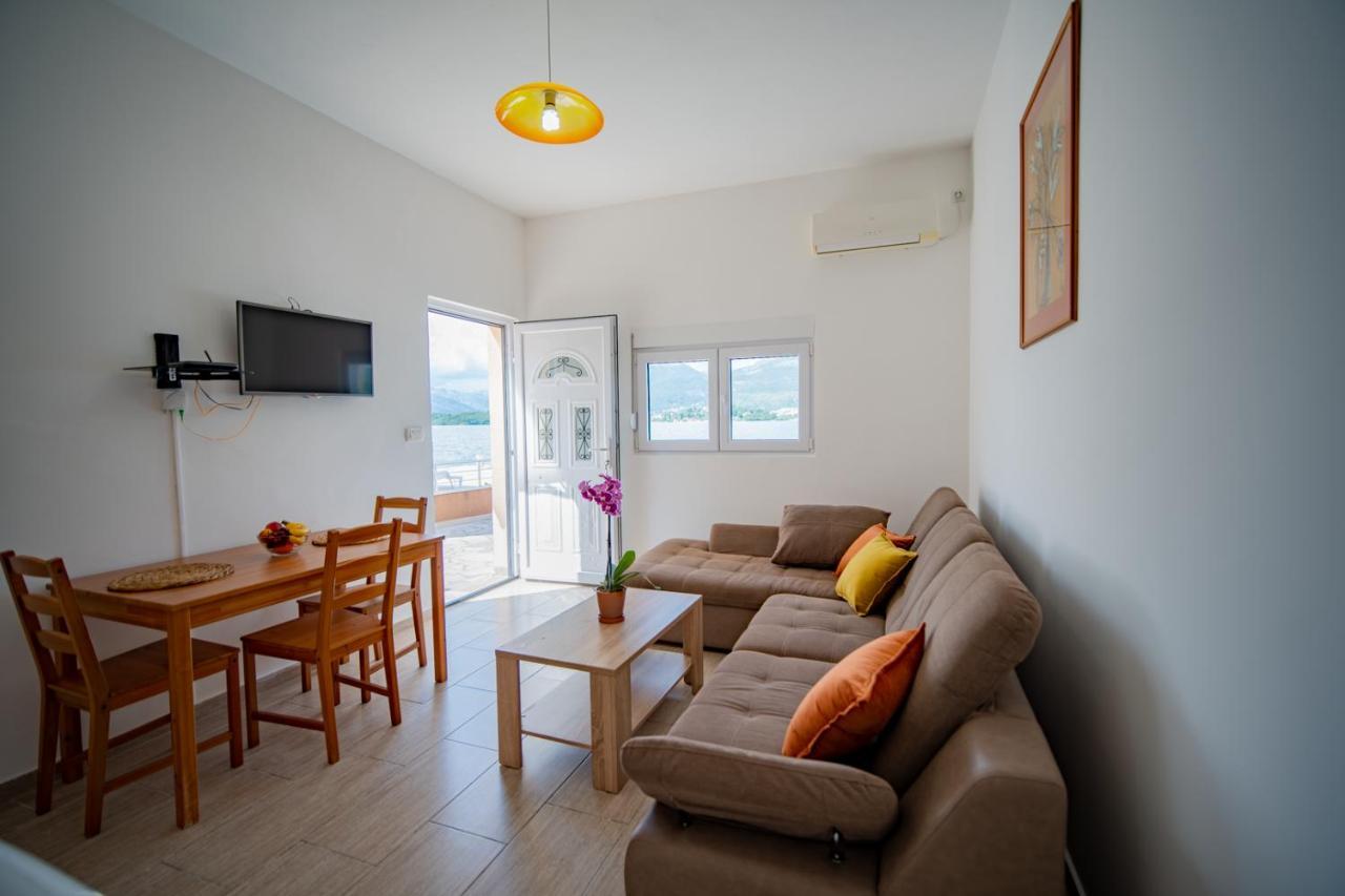 Apartmani Bonaca Тиват Екстер'єр фото